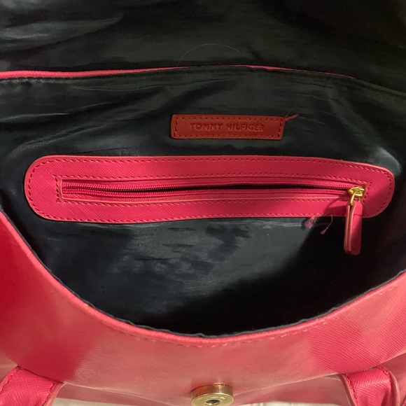 TOMMY HILFIGER PURSE - Picture 3 of 3